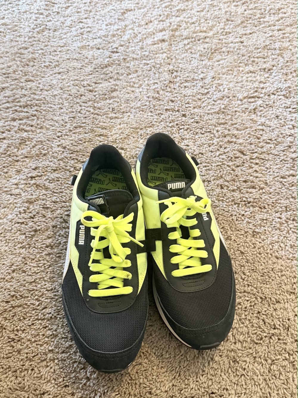 Puma Men's Black and Neon Yellow Athletic Sneakers